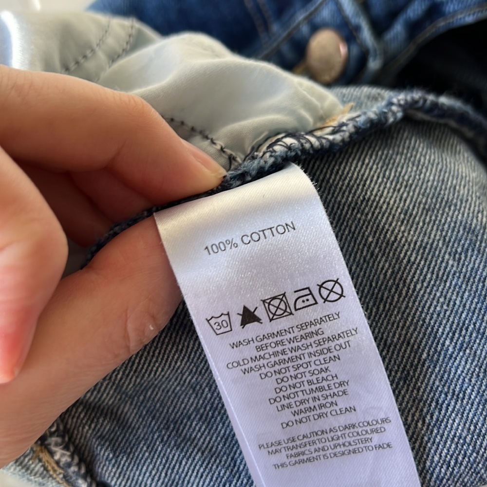 EVER NEW Denim Embroidered Mid Wash High Rise Frayed Jean Shorts Size 12 - Picture 4 of 9